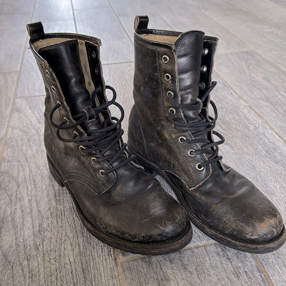 Frye Lace Up Boot in Antiqued Black